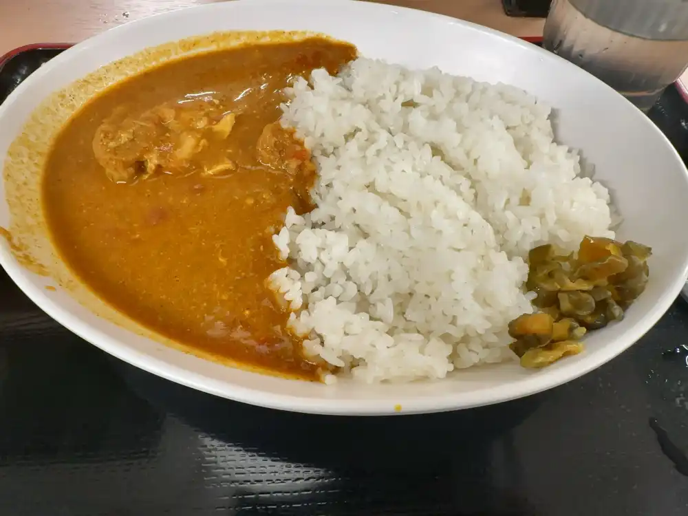 よもだそばのカレー