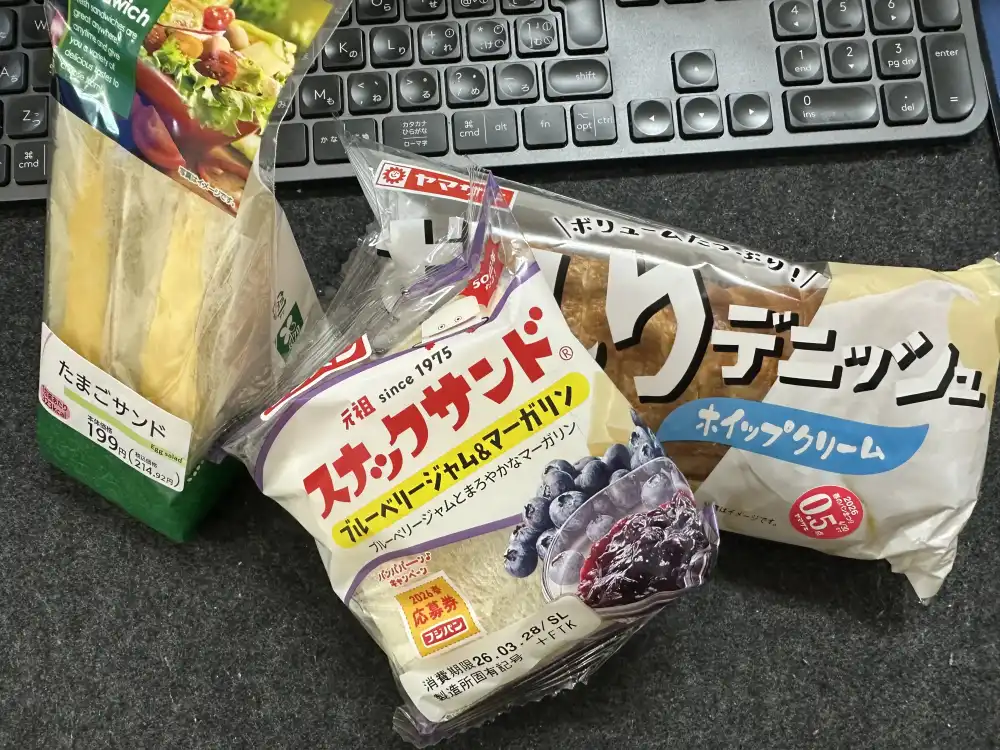 朝のパン
