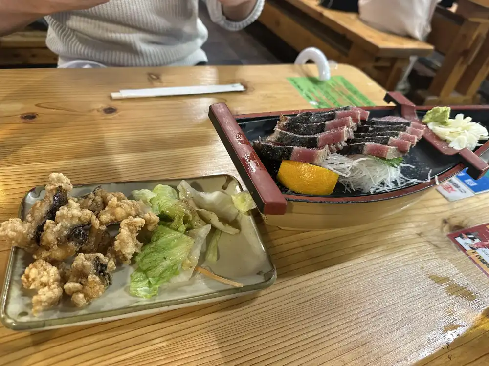 かつおのたたきと唐揚げ