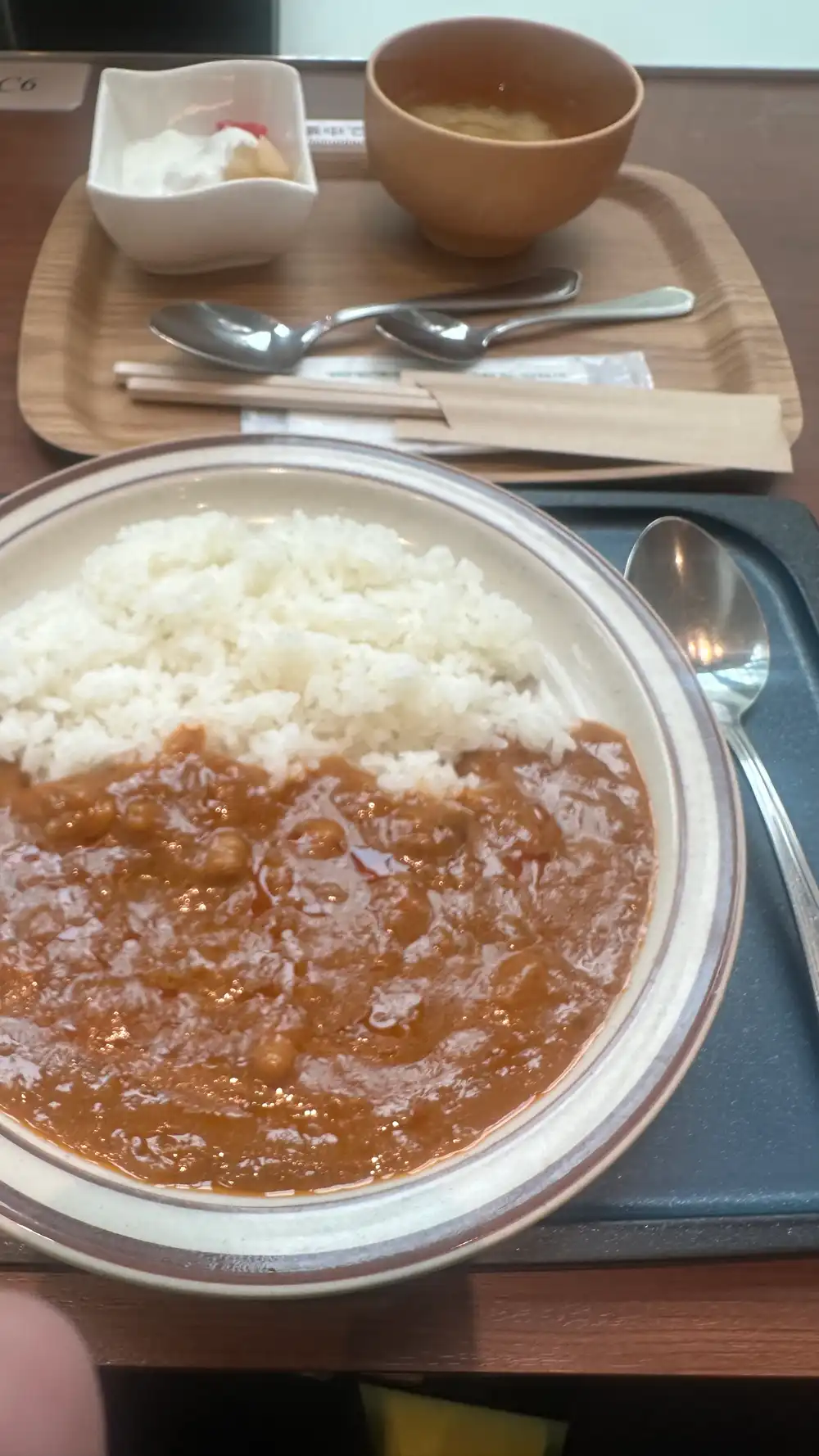 朝のカレー定食