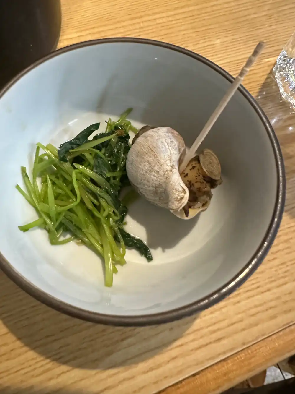 お通しの青菜と椎茸
