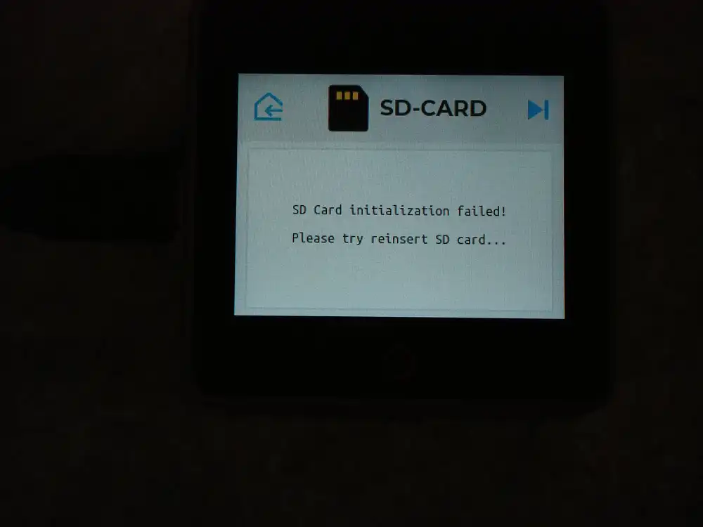 SD Card initialization failed! と表示される